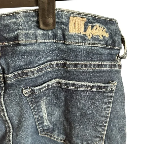Kut from the Kloth Distressed Stretch Medium Wash Jeans Size 8 EUC Straight Leg - Picture 5 of 7